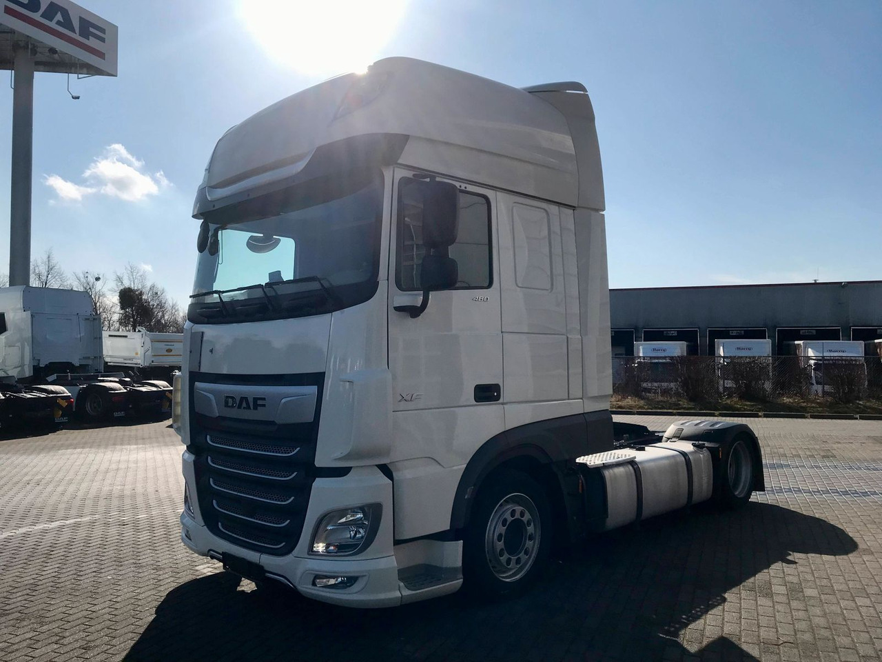 DAF XF 480 FT SSC Low Deck Standklima MX-EngineBrake - Vilkikas: foto 2 DAF XF 480 FT SSC Low Deck Standklima MX-EngineBrake - Vilkikas: foto 2