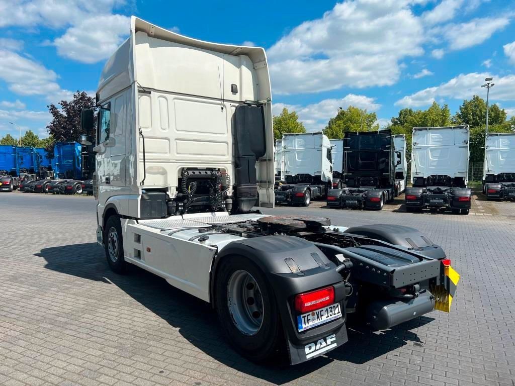DAF XF 480 FT SSC Retarder Standklima 2x Tank 1185 L - Vilkikas: foto 3 DAF XF 480 FT SSC Retarder Standklima 2x Tank 1185 L - Vilkikas: foto 3