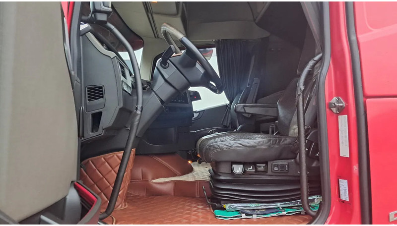 Volvo FH 500 Globetrotter Euro 5 - Vilkikas: foto 2 Volvo FH 500 Globetrotter Euro 5 - Vilkikas: foto 2