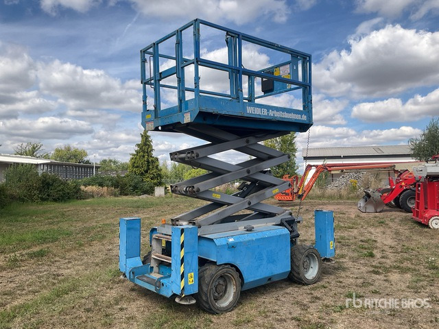 2007 Genie GS2668RT 4x4 Diesel Scissor Lift - Žirklinis keltuvas: foto 2 2007 Genie GS2668RT 4x4 Diesel Scissor Lift - Žirklinis keltuvas: foto 2