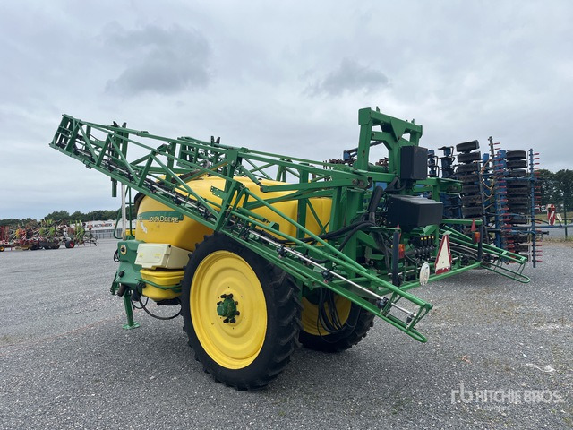 2011 John Deere 732 24 m Pull-Type Sprayer - Prikabinamas purkštuvas: foto 3 2011 John Deere 732 24 m Pull-Type Sprayer - Prikabinamas purkštuvas: foto 3