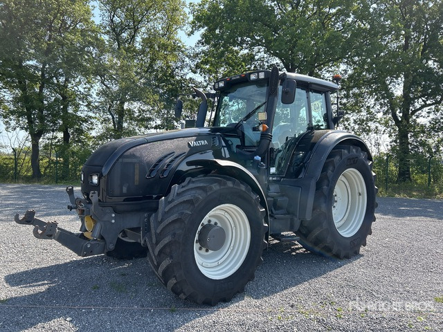 2012 Valtra T213 4WD Tractor - Traktorius: foto 1 2012 Valtra T213 4WD Tractor - Traktorius: foto 1