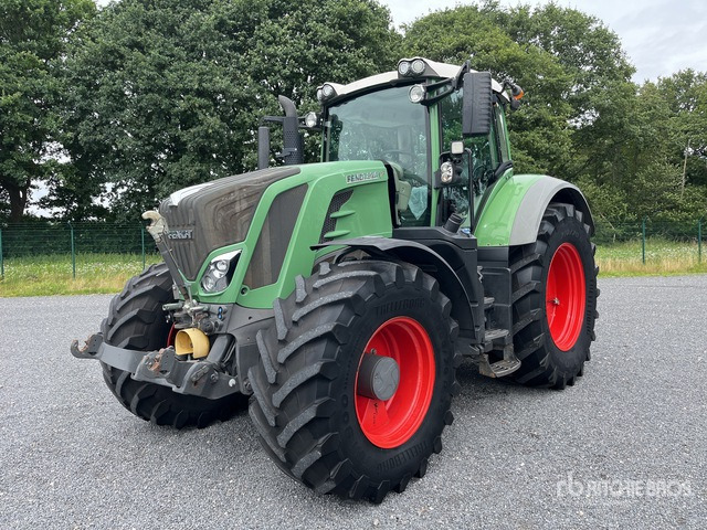2014 Fendt 824 Vario Profi Plus 4WD Tractor - Traktorius: foto 2 2014 Fendt 824 Vario Profi Plus 4WD Tractor - Traktorius: foto 2