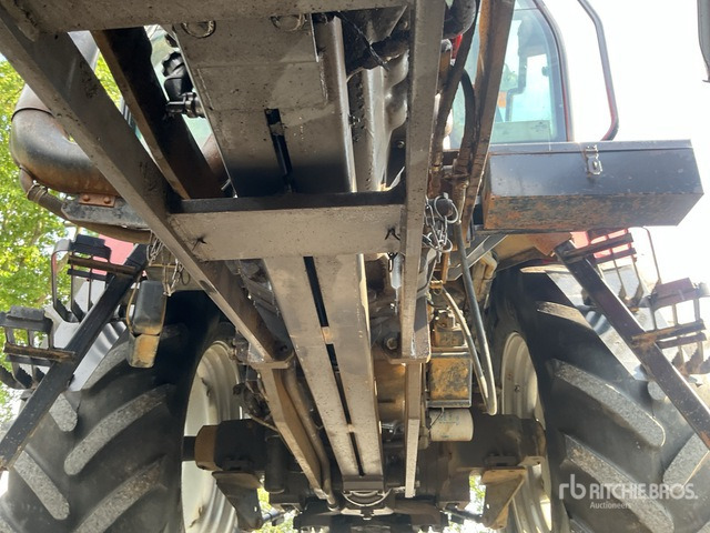 Massey Ferguson 8120 4WD Tractor - Traktorius: foto 5 Massey Ferguson 8120 4WD Tractor - Traktorius: foto 5