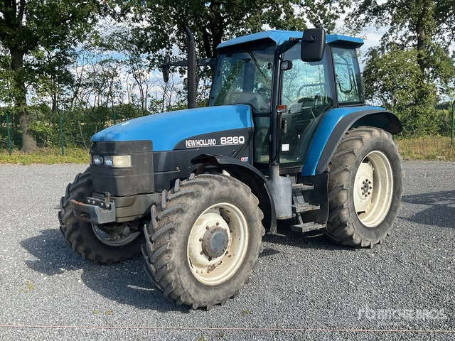 New Holland 8260 4WD Tractor - Traktorius: foto 2 New Holland 8260 4WD Tractor - Traktorius: foto 2