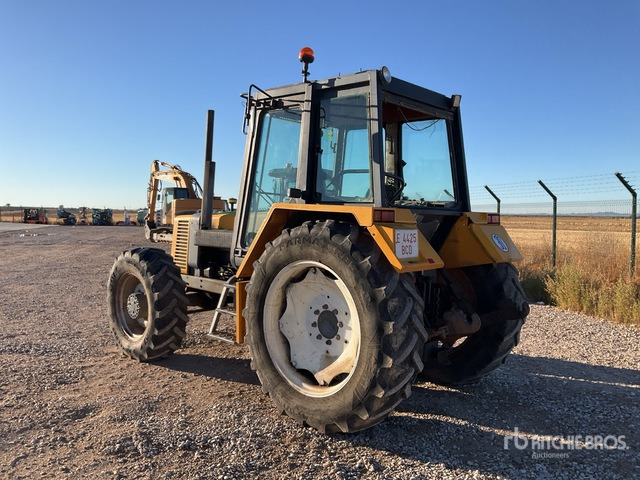 1987 Renault 106.14 4WD Tractor - Traktorius: foto 3 1987 Renault 106.14 4WD Tractor - Traktorius: foto 3