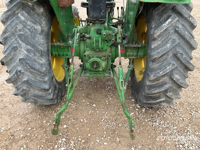 1990 John Deere 2450 4WD Tractor - Traktorius: foto 5 1990 John Deere 2450 4WD Tractor - Traktorius: foto 5
