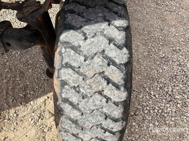 2003 New Holland TS110 2WD Tractor - Traktorius: foto 4 2003 New Holland TS110 2WD Tractor - Traktorius: foto 4