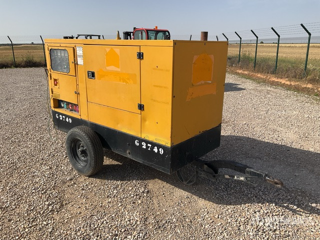 2004 Gesan DPS27 27 kVA Mobile Generator Set - Elektrinis generatorius: foto 3 2004 Gesan DPS27 27 kVA Mobile Generator Set - Elektrinis generatorius: foto 3