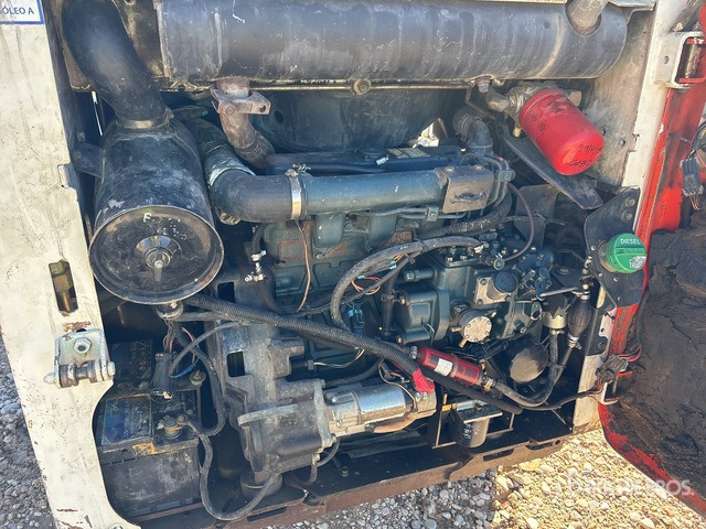 2005 Bobcat S130 Skid Steer Loader - Mini krautuvas: foto 5 2005 Bobcat S130 Skid Steer Loader - Mini krautuvas: foto 5