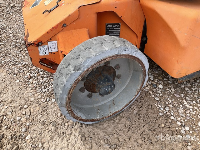 2006 JLG E400AN 2WD Electric Articulating Boom Lift - Alkūninis keltuvas: foto 4 2006 JLG E400AN 2WD Electric Articulating Boom Lift - Alkūninis keltuvas: foto 4