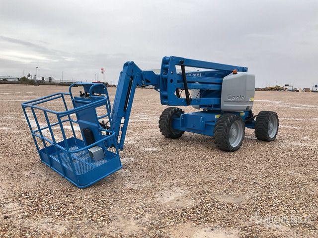 2013 Genie Z45/25J 4WD Diesel Articulating Boom Lift - Alkūninis keltuvas: foto 4 2013 Genie Z45/25J 4WD Diesel Articulating Boom Lift - Alkūninis keltuvas: foto 4