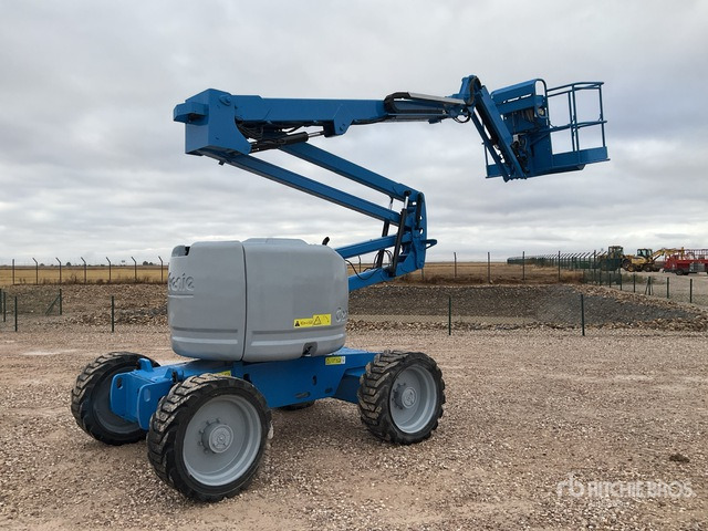 2013 Genie Z45/25J 4WD Diesel Articulating Boom Lift - Alkūninis keltuvas: foto 1 2013 Genie Z45/25J 4WD Diesel Articulating Boom Lift - Alkūninis keltuvas: foto 1