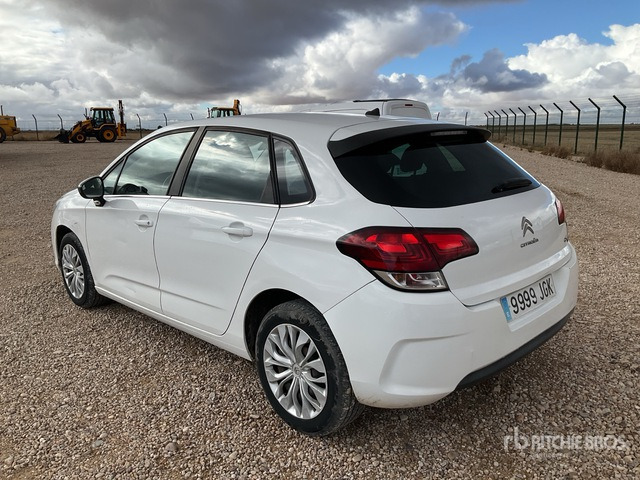 2015 Citroen C4 BlueHDI Automobile - Lengvasis automobilis: foto 2 2015 Citroen C4 BlueHDI Automobile - Lengvasis automobilis: foto 2