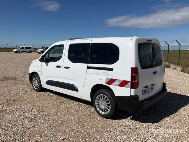 2022 Toyota Proace City Verso 5 Passenger Van - Mikroautobusas, Keleivinis furgonas: foto 1 2022 Toyota Proace City Verso 5 Passenger Van - Mikroautobusas, Keleivinis furgonas: foto 1