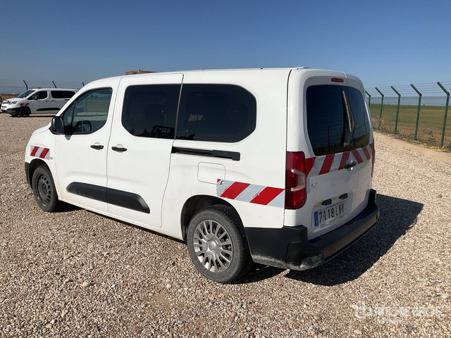 2022 Toyota Proace City Verso 5 Passenger Van - Mikroautobusas, Keleivinis furgonas: foto 2 2022 Toyota Proace City Verso 5 Passenger Van - Mikroautobusas, Keleivinis furgonas: foto 2