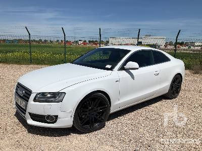 AUDI A5 - Lengvasis automobilis: foto 1 AUDI A5 - Lengvasis automobilis: foto 1
