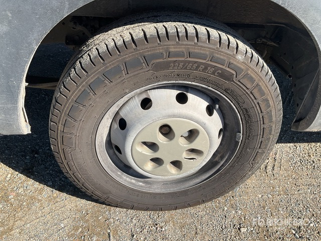 2014 Iveco Daily 35S15 Van Truck - Komercinis automobilis: foto 4 2014 Iveco Daily 35S15 Van Truck - Komercinis automobilis: foto 4