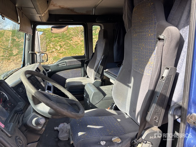 2004 MAN TGA 18.390 4x2 S/A Sleeper Truck Tractor - Vilkikas: foto 4 2004 MAN TGA 18.390 4x2 S/A Sleeper Truck Tractor - Vilkikas: foto 4