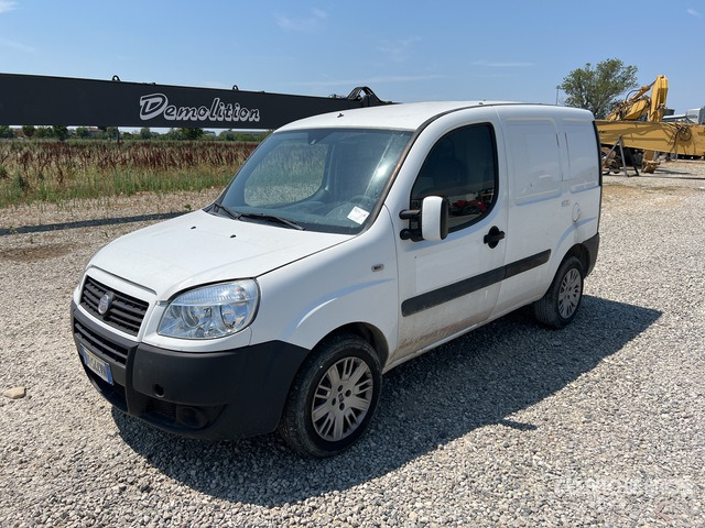 2008 Fiat Doblo (Inoperable) Van Truck - Mažas furgonas: foto 3 2008 Fiat Doblo (Inoperable) Van Truck - Mažas furgonas: foto 3