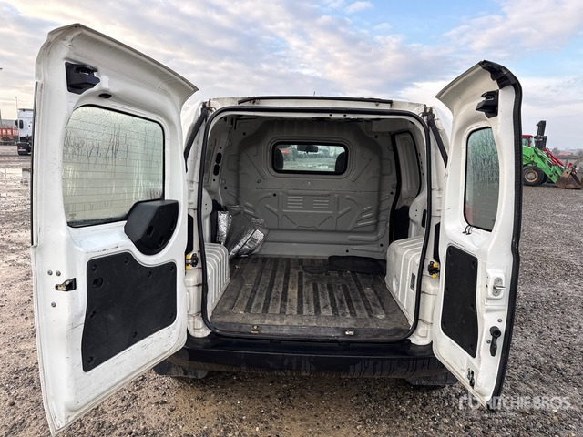 2013 Fiat Fiorino Van Truck - Furgonas sunkvežimis: foto 5 2013 Fiat Fiorino Van Truck - Furgonas sunkvežimis: foto 5