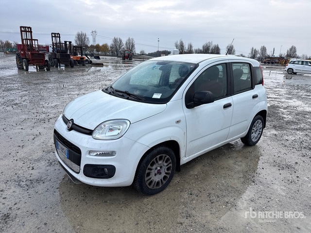 2013 Fiat Panda Automobile - Lengvasis automobilis: foto 1 2013 Fiat Panda Automobile - Lengvasis automobilis: foto 1