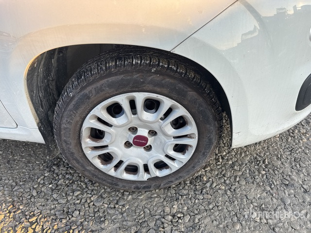 2013 Fiat Panda Automobile - Lengvasis automobilis: foto 4 2013 Fiat Panda Automobile - Lengvasis automobilis: foto 4