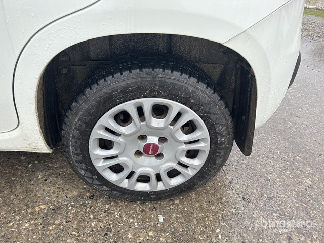 2014 Fiat Panda Automobile - Lengvasis automobilis: foto 4 2014 Fiat Panda Automobile - Lengvasis automobilis: foto 4