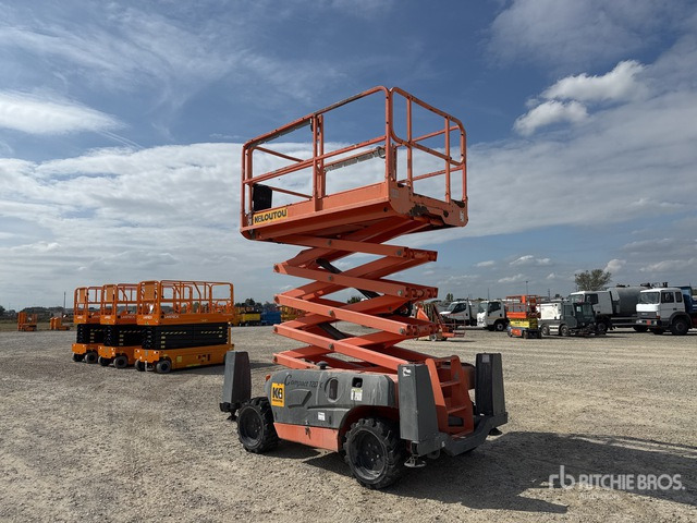 2015 Haulotte Compact12DX Diesel Scissor Lift - Žirklinis keltuvas: foto 4 2015 Haulotte Compact12DX Diesel Scissor Lift - Žirklinis keltuvas: foto 4