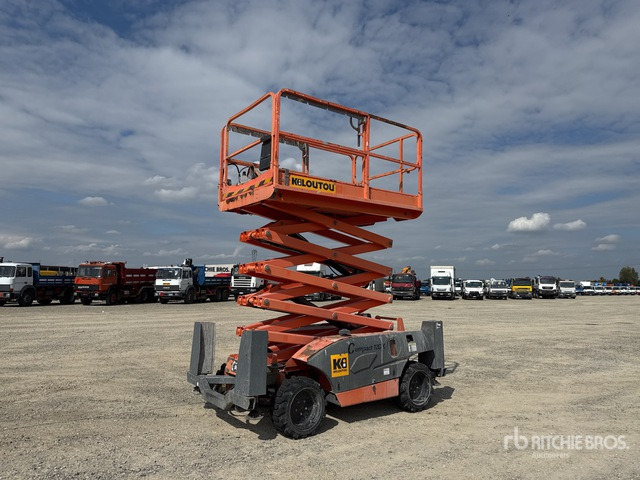 2015 Haulotte Compact12DX Diesel Scissor Lift - Žirklinis keltuvas: foto 3 2015 Haulotte Compact12DX Diesel Scissor Lift - Žirklinis keltuvas: foto 3