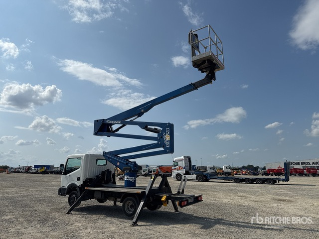 2015 Nissan Cabstar 35.12 2015 Socage DA320 20 m on Bucket Truck - Autobokštelio: foto 4 2015 Nissan Cabstar 35.12 2015 Socage DA320 20 m on Bucket Truck - Autobokštelio: foto 4