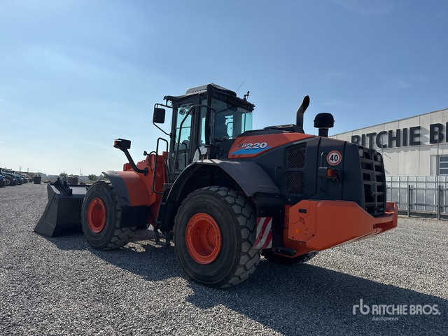 2017 Hitachi Zaxis W220.6 Pala gommata - Ratinis krautuvas: foto 4 2017 Hitachi Zaxis W220.6 Pala gommata - Ratinis krautuvas: foto 4