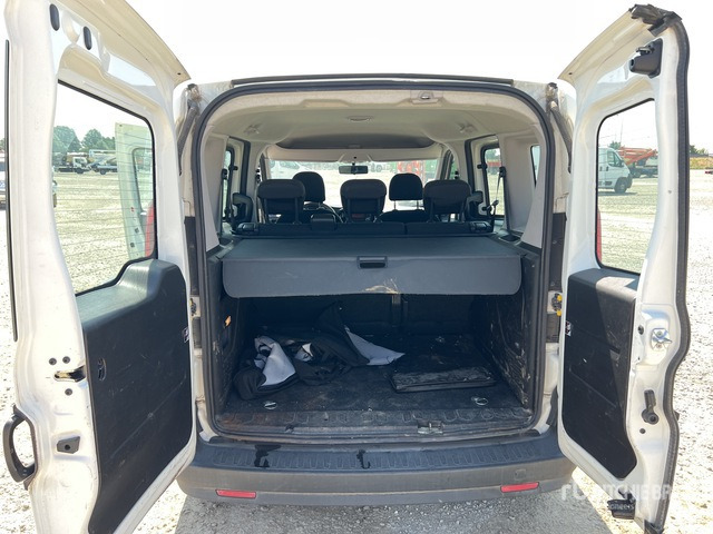 2018 Fiat Doblo COMBI 1.3 MJT 16V SX N1 Van Truck - Krovininis mikroautobusas: foto 5 2018 Fiat Doblo COMBI 1.3 MJT 16V SX N1 Van Truck - Krovininis mikroautobusas: foto 5
