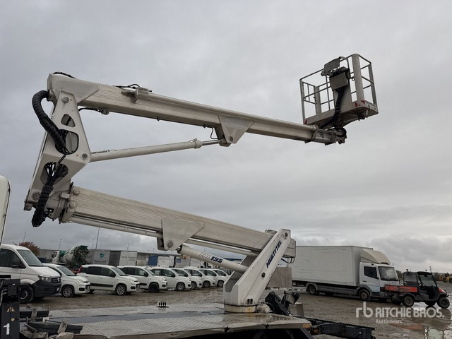 2019 Nissan Cabstar 35.13 2019 Multitel HX195 19 m on Bucket Truck - Autobokštelio: foto 4 2019 Nissan Cabstar 35.13 2019 Multitel HX195 19 m on Bucket Truck - Autobokštelio: foto 4
