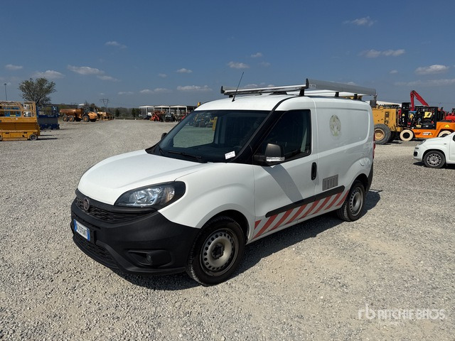 2020 Fiat Doblo Autocarro furgonato - Mažas furgonas: foto 1 2020 Fiat Doblo Autocarro furgonato - Mažas furgonas: foto 1