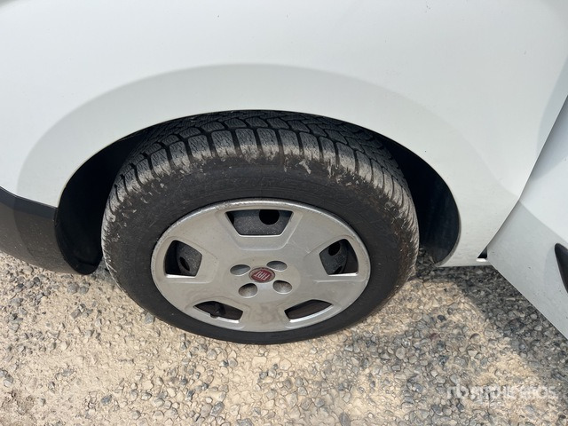 2020 Fiat Fiorino Autocarro furgonato - Mažas furgonas: foto 5 2020 Fiat Fiorino Autocarro furgonato - Mažas furgonas: foto 5
