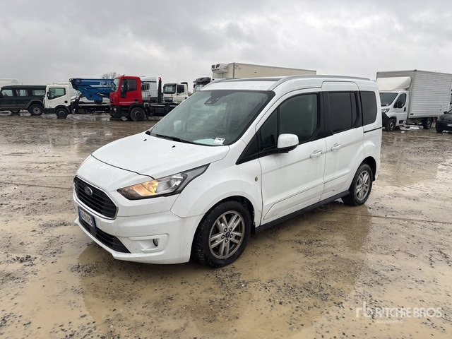 2020 Ford Tourneo CONNECT 1.5 TDCI 120CV TITANIUM ... Van Truck - Furgonas sunkvežimis: foto 1 2020 Ford Tourneo CONNECT 1.5 TDCI 120CV TITANIUM ... Van Truck - Furgonas sunkvežimis: foto 1