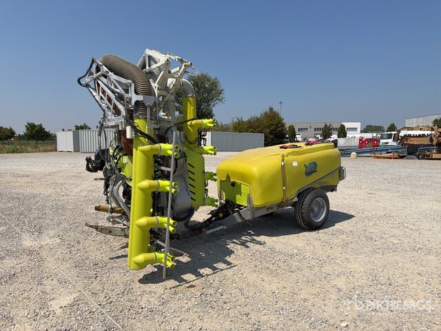 2021 Vma RMC 3 Rows Straddle 3-Point Hitch Sprayer - Pakabinamas purkštuvas: foto 1 2021 Vma RMC 3 Rows Straddle 3-Point Hitch Sprayer - Pakabinamas purkštuvas: foto 1