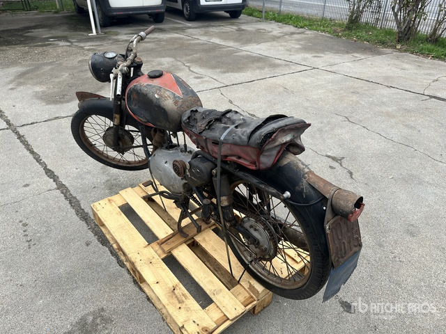 GILERA 150 Sport Classic Bike - Motociklas: foto 2 GILERA 150 Sport Classic Bike - Motociklas: foto 2