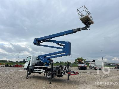 MITSUBISHI CANTER 6C15 2011 Socage DA 328 28 m on 4x2 - Autobokštelio: foto 2 MITSUBISHI CANTER 6C15 2011 Socage DA 328 28 m on 4x2 - Autobokštelio: foto 2