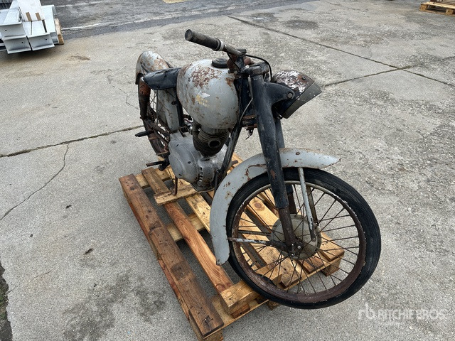 Moto Morini Classic Bike - Motociklas: foto 2 Moto Morini Classic Bike - Motociklas: foto 2