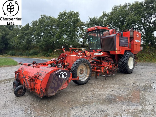 1998 Matrot M41H Self-Propelled 6 Row Machine A ... Sugar Beet Harvester - Runkelių kombainas: foto 1 1998 Matrot M41H Self-Propelled 6 Row Machine A ... Sugar Beet Harvester - Runkelių kombainas: foto 1