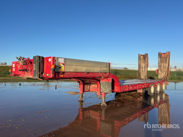 2002 Robuste Kaiser S5703P Tri/A Semi-Remorque Porte-Engin ... Lowboy Trailer - Žemo profilio platforma puspriekabė: foto 1 2002 Robuste Kaiser S5703P Tri/A Semi-Remorque Porte-Engin ... Lowboy Trailer - Žemo profilio platforma puspriekabė: foto 1