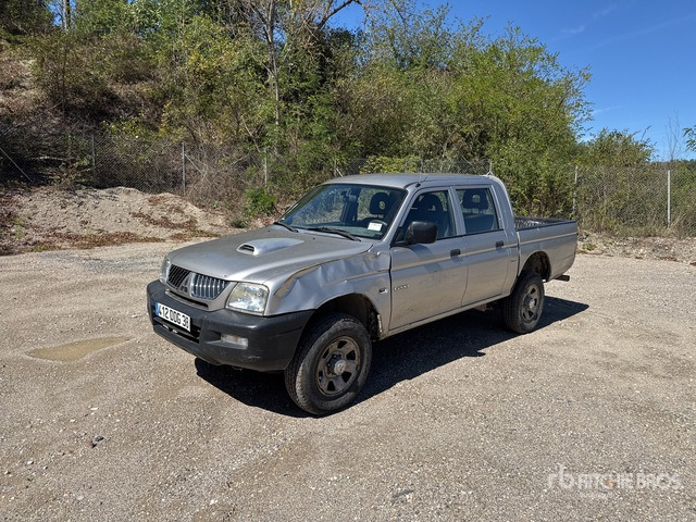 2006 Mitsubishi L200 4x4 Dual Cab Pickup - Pikapas: foto 1 2006 Mitsubishi L200 4x4 Dual Cab Pickup - Pikapas: foto 1