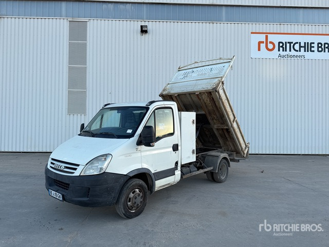2007 Iveco 35C10 4x2 Camion Benne Dump Truck: Light Duty - Savivartis sunkvežimis: foto 2 2007 Iveco 35C10 4x2 Camion Benne Dump Truck: Light Duty - Savivartis sunkvežimis: foto 2