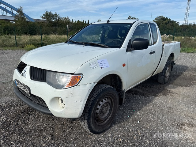 2007 Mitsubishi L200 4x4 Pickup - Pikapas: foto 1 2007 Mitsubishi L200 4x4 Pickup - Pikapas: foto 1