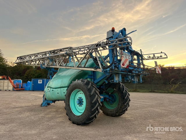 2008 Berthoud Tenor 55-60 DP Tronic 42 m High Clearance Pulverisate ... Pull-Type Sprayer - Prikabinamas purkštuvas: foto 4 2008 Berthoud Tenor 55-60 DP Tronic 42 m High Clearance Pulverisate ... Pull-Type Sprayer - Prikabinamas purkštuvas: foto 4