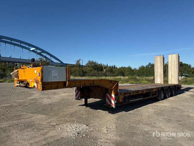 2008 Faymonville TL3GE Tri/A Semi-Remorque Porte-Engin ... Lowboy Trailer - Žemo profilio platforma puspriekabė: foto 1 2008 Faymonville TL3GE Tri/A Semi-Remorque Porte-Engin ... Lowboy Trailer - Žemo profilio platforma puspriekabė: foto 1