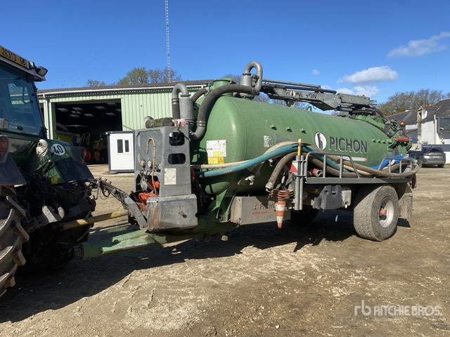 2011 Pichon TCI 10400 S/A Tonne A Lisier Aspirante 1 ... Vacuum Tanker Trailer - Srutovežis: foto 1 2011 Pichon TCI 10400 S/A Tonne A Lisier Aspirante 1 ... Vacuum Tanker Trailer - Srutovežis: foto 1