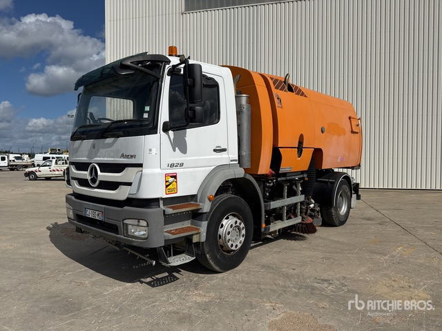 2012 Mercedes-Benz AXOR 1829 Eurovoirie on Balayeuse Sweeper Truck - Gatvių šlavimo mašina: foto 1 2012 Mercedes-Benz AXOR 1829 Eurovoirie on Balayeuse Sweeper Truck - Gatvių šlavimo mašina: foto 1